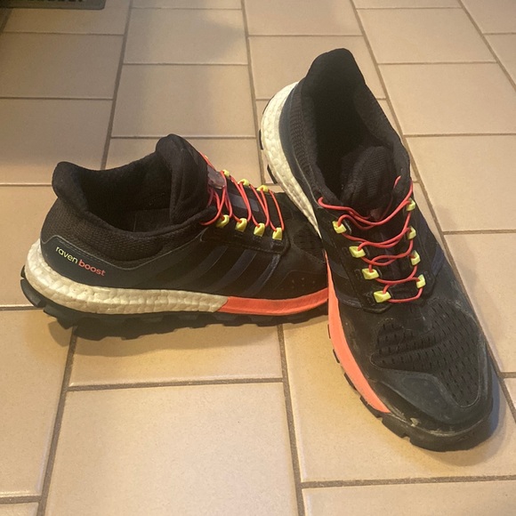 Adidas Trail shoes - Picture 1 of 5